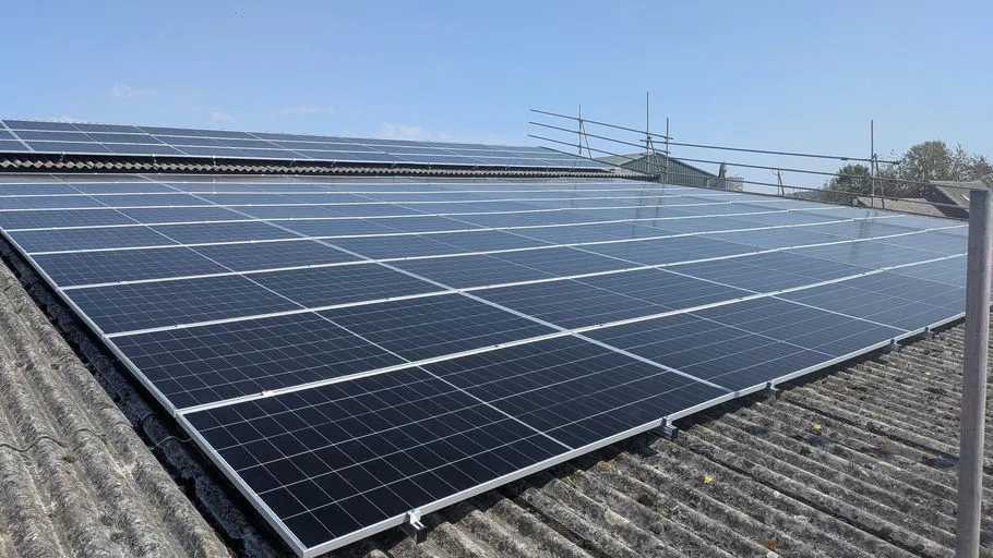 100 kWp of rooftop solar with battery storage for a working farm near Lichfield, Staffordshire