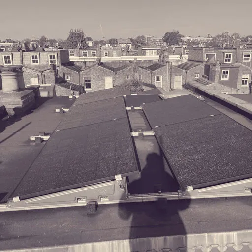 Three-storey terraced house in Hackney, East London - photo 3